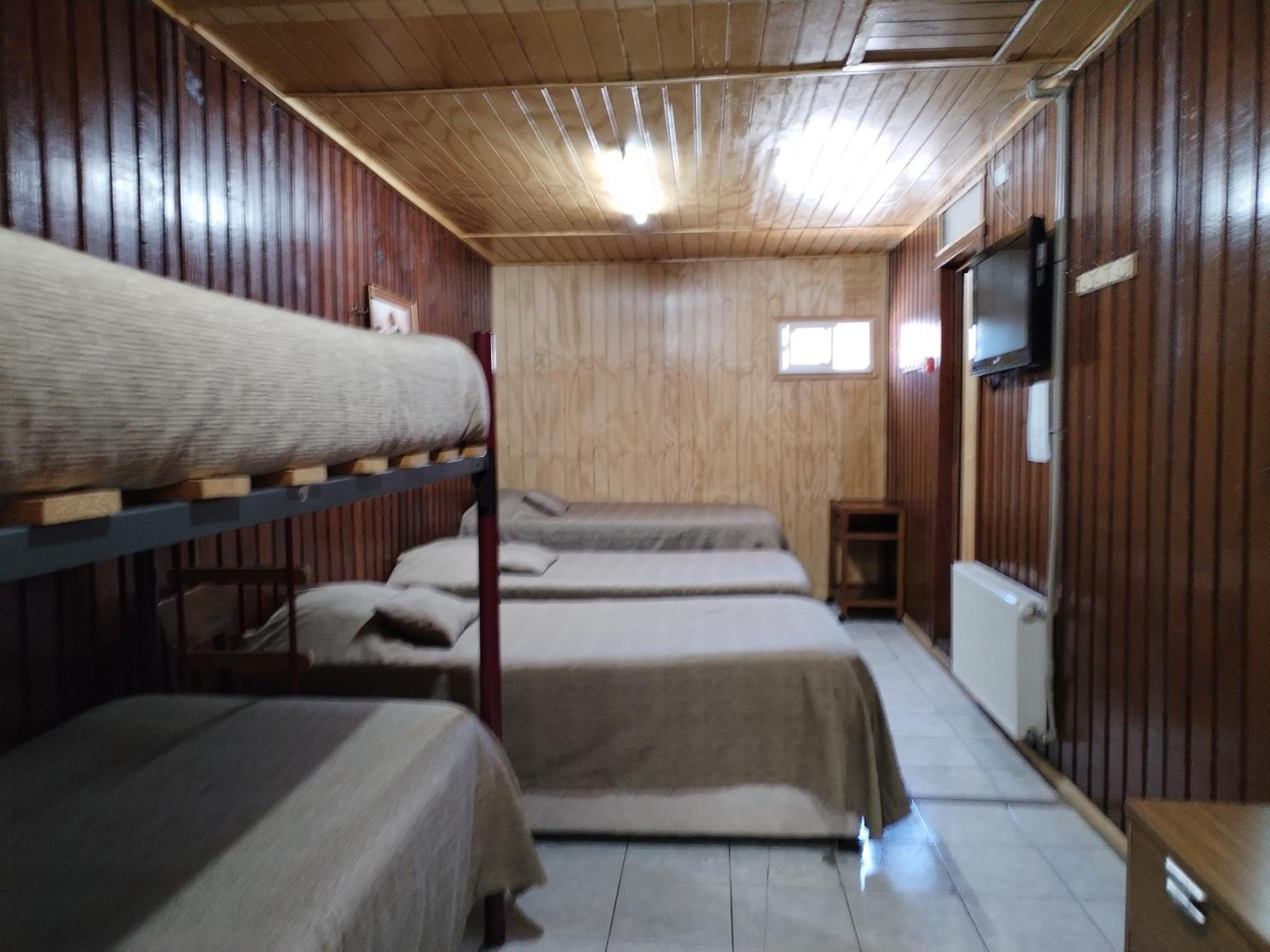 Hostal Copiapo Puerto Montt Zimmer foto