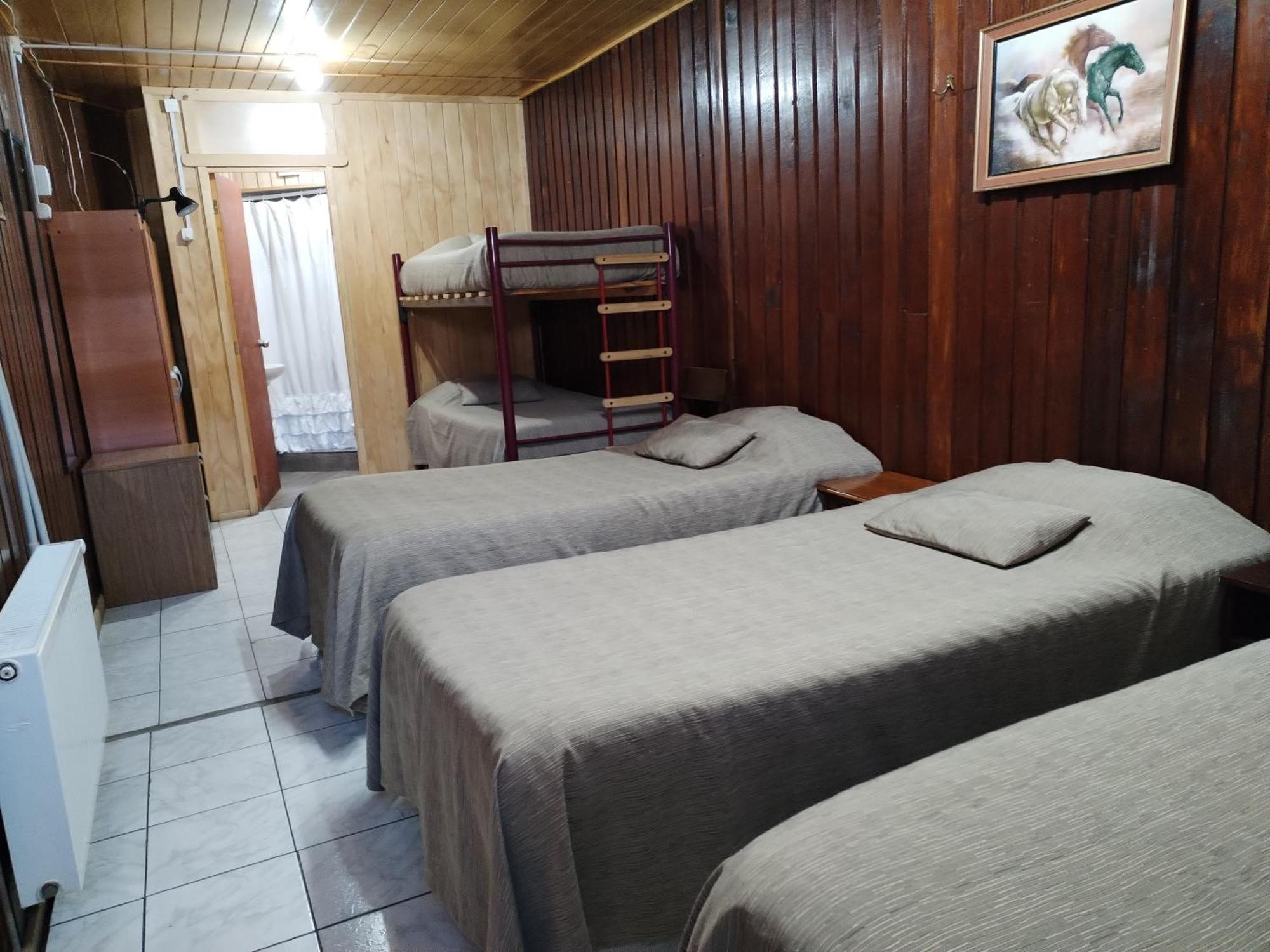 Hostal Copiapo Puerto Montt Zimmer foto